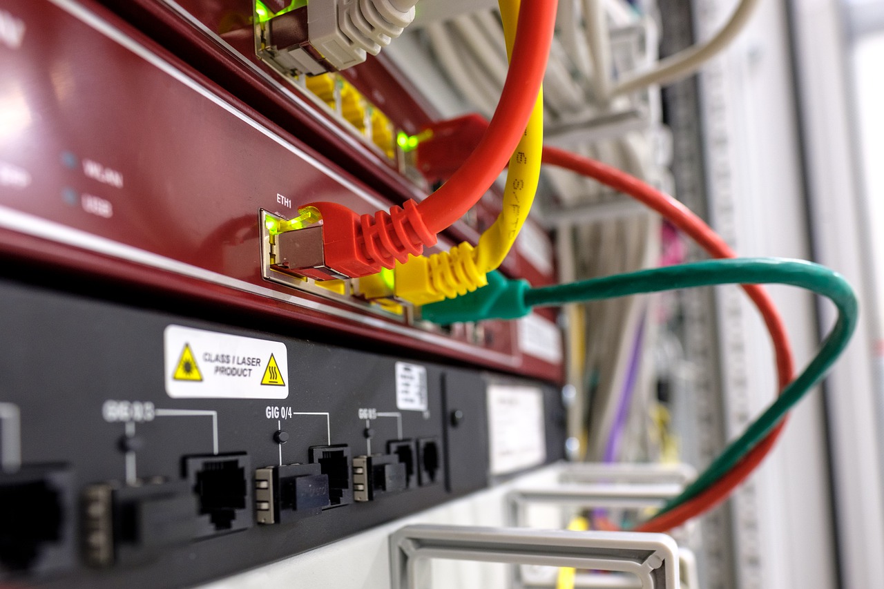 What is a Hybrid Router? What you need to Know