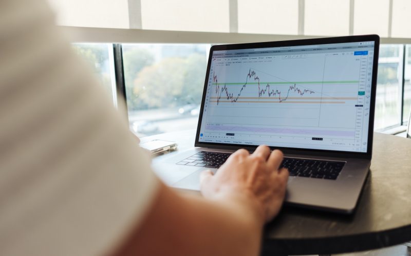 Sell Stop vs Sell Limit: A Comprehensive Guide for Investors