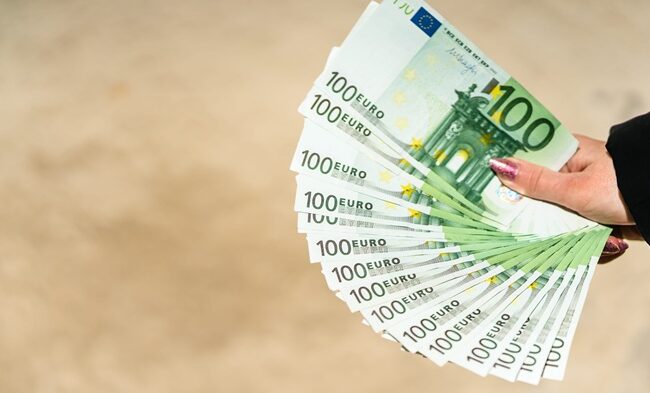 Making the Most of a Loan Comparison Tool to Find the Best Rate